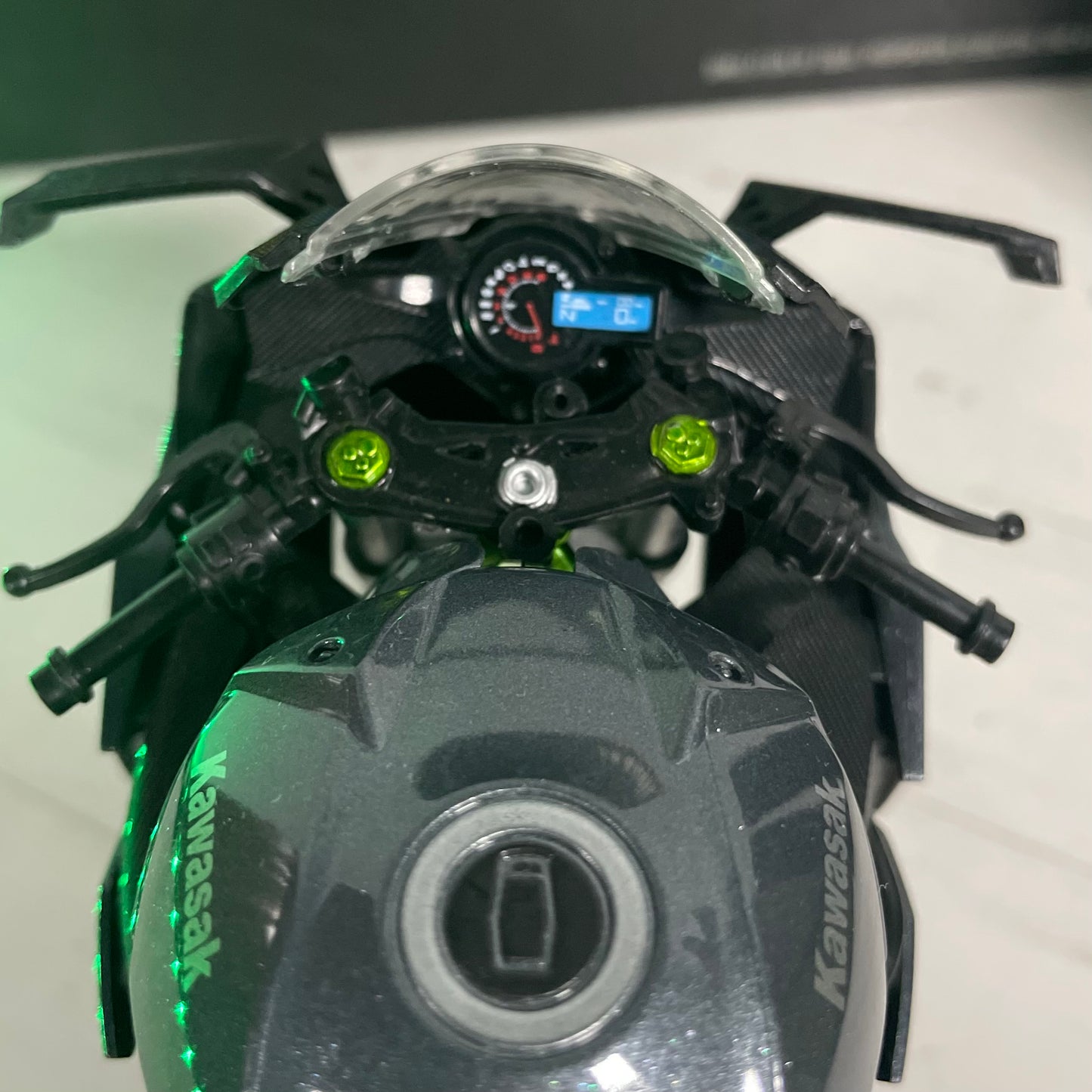 Kawasaki Ninja H2R 1:9