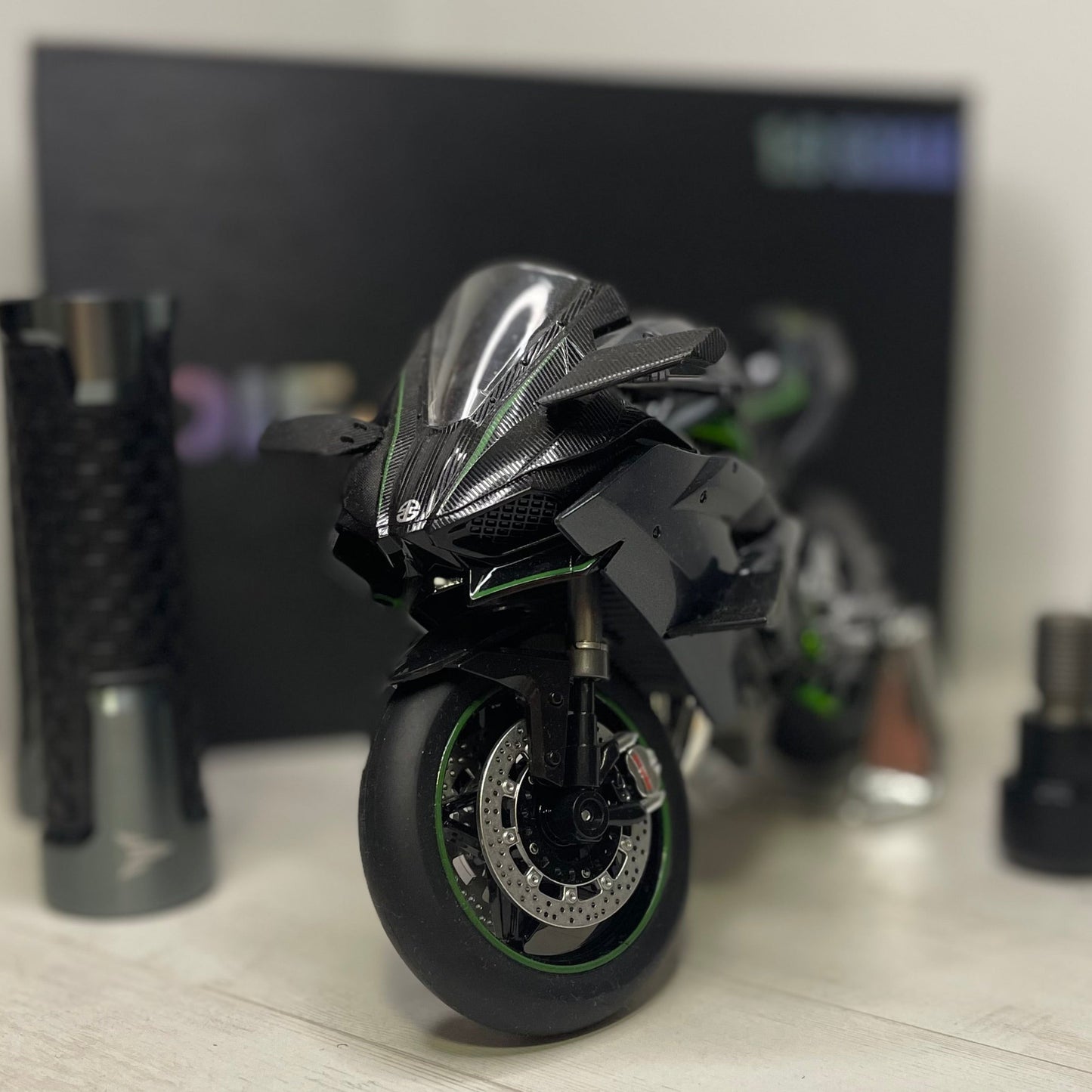 Kawasaki Ninja H2R 1:9