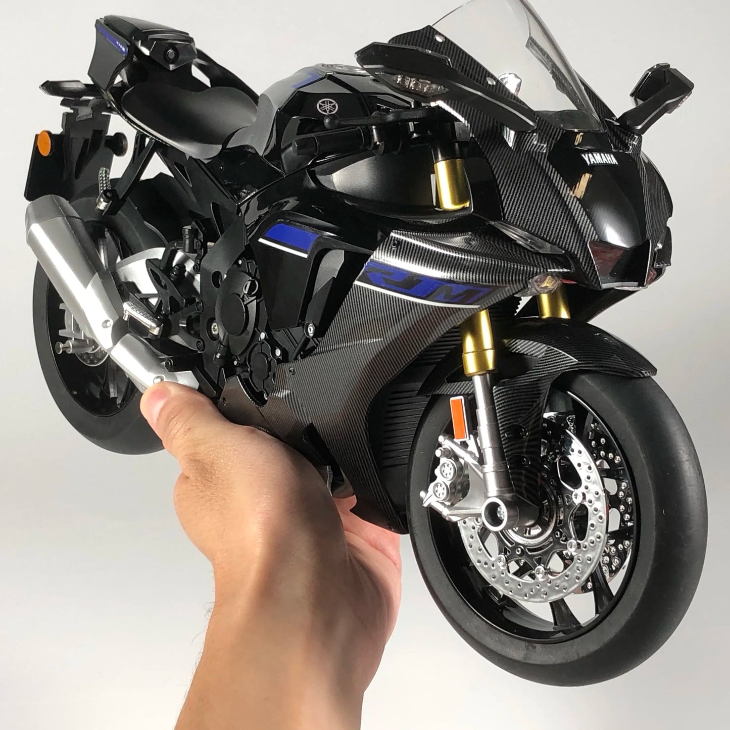 YAMAHA YZF R1M-1:6