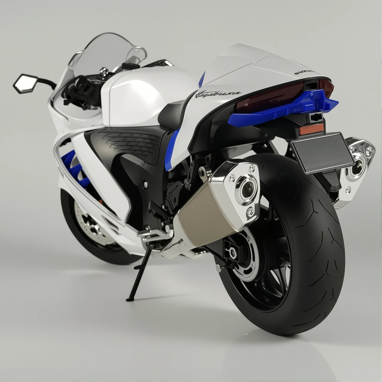 SUZUKI HAYABUSA GSX-1300R 1:6 (BLANCO)