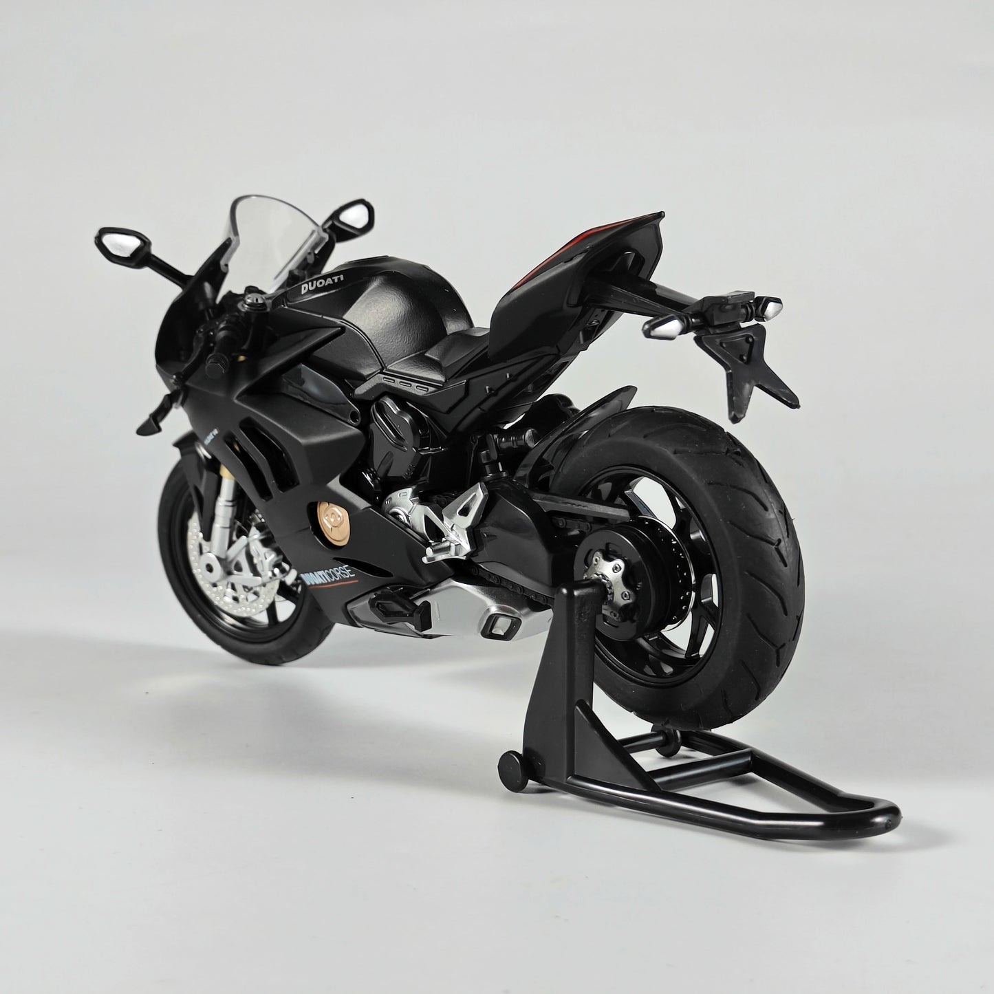 1:12 Ducati V4S