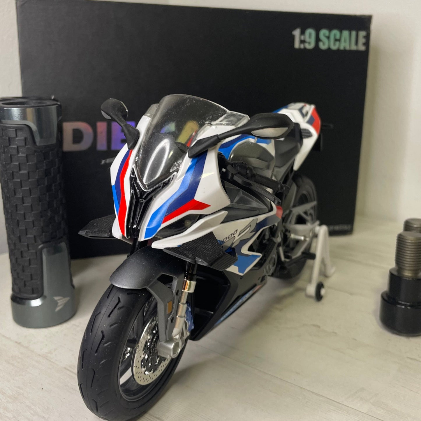 BMW M1000RR 1:9