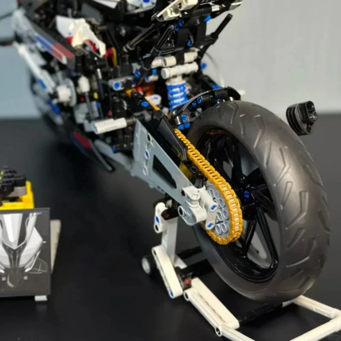 BMW Building Lego