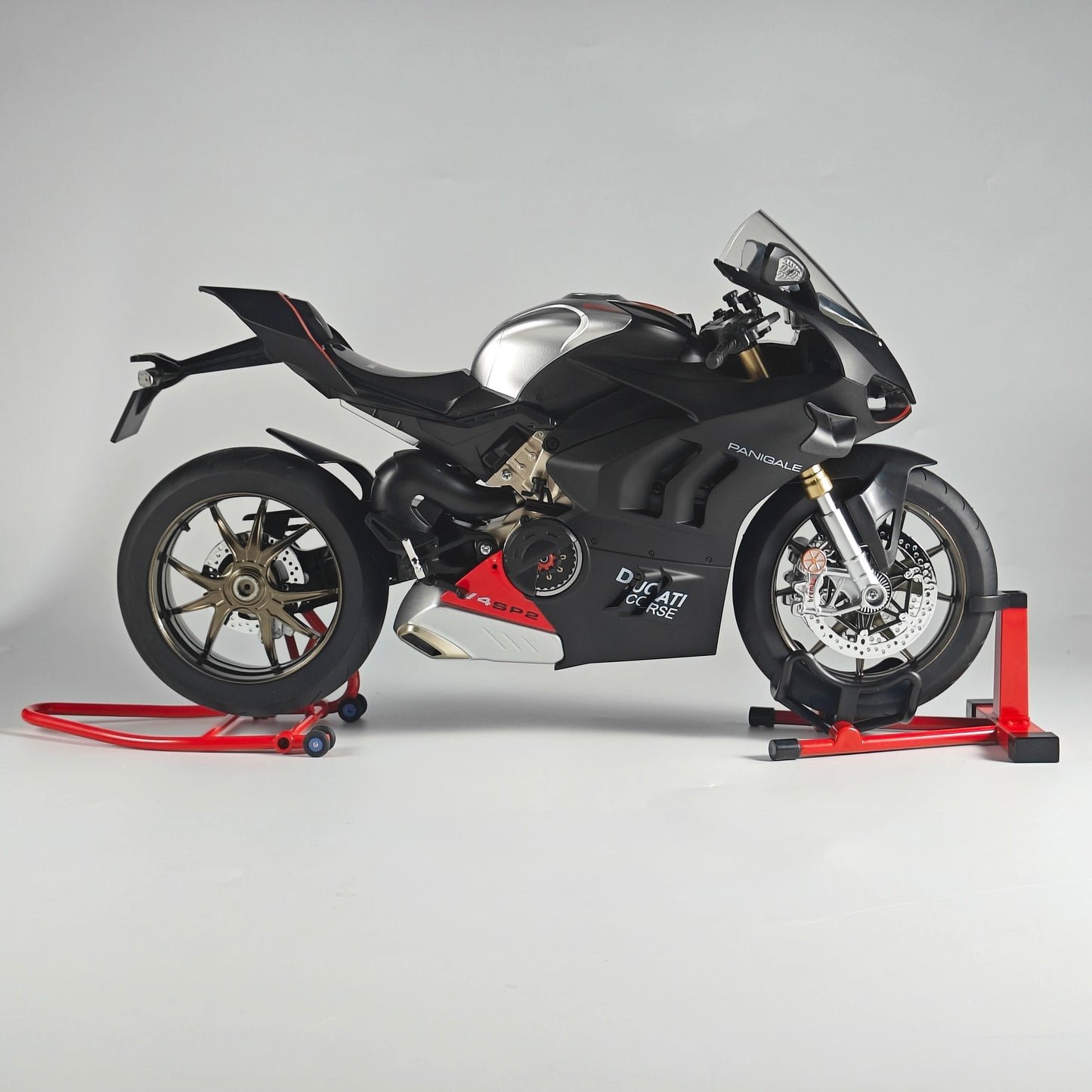 1:6 Ducati V4 SP2 (BLACK)